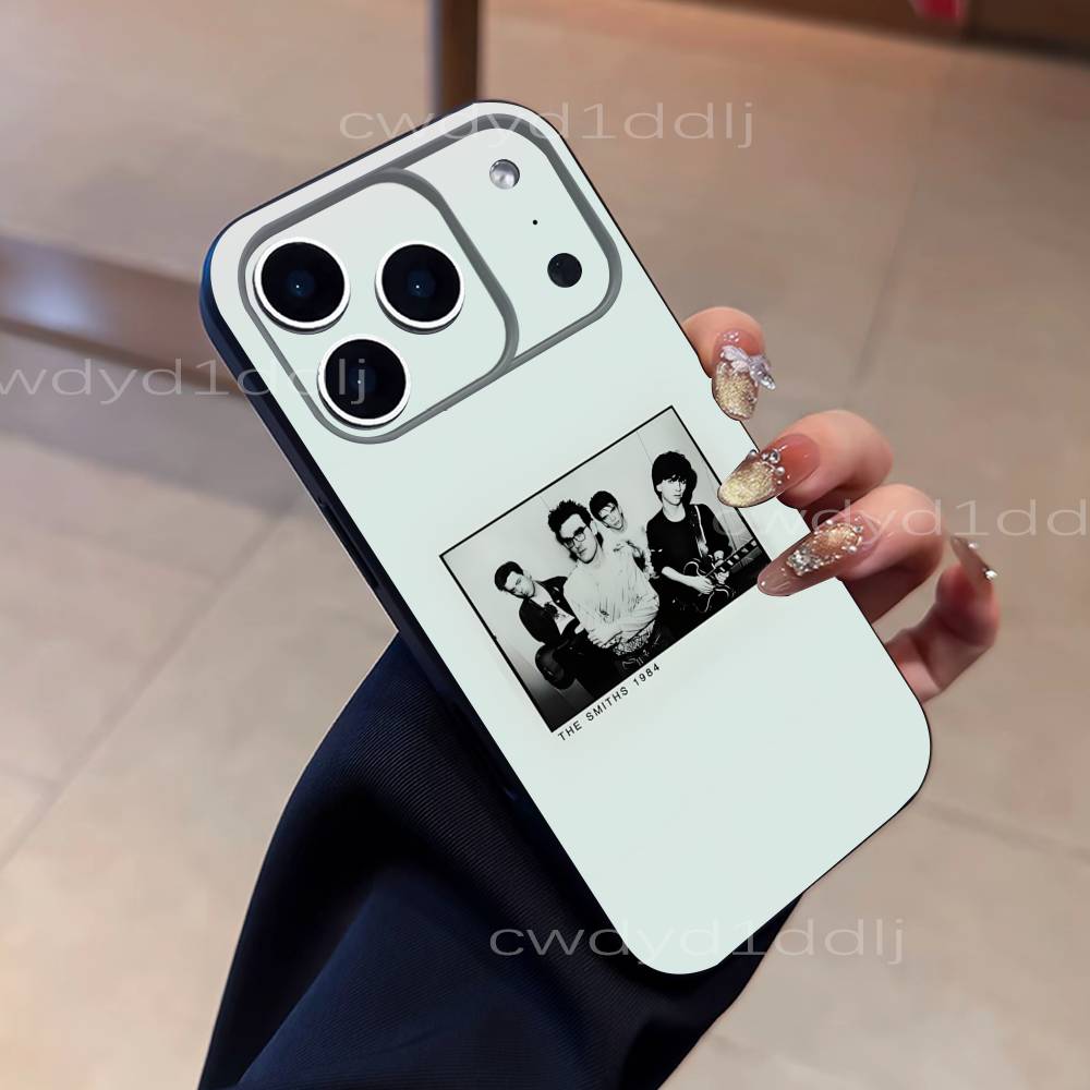 The S-Smiths The Queen Is Dead For iPhone 17,16,15,11,12,14,13 Pro Max Mini XS,XR,7 Plus 16E Air Soft Black Dustproof Phone Case
