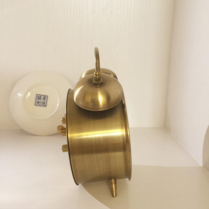 Pure Copper Table Alarm Clock Manual Mechanical Desktop Unique Desk Clock Vintage Brass Old Antique Bedroom Minimalist Desk Decoration Gift Ideas
