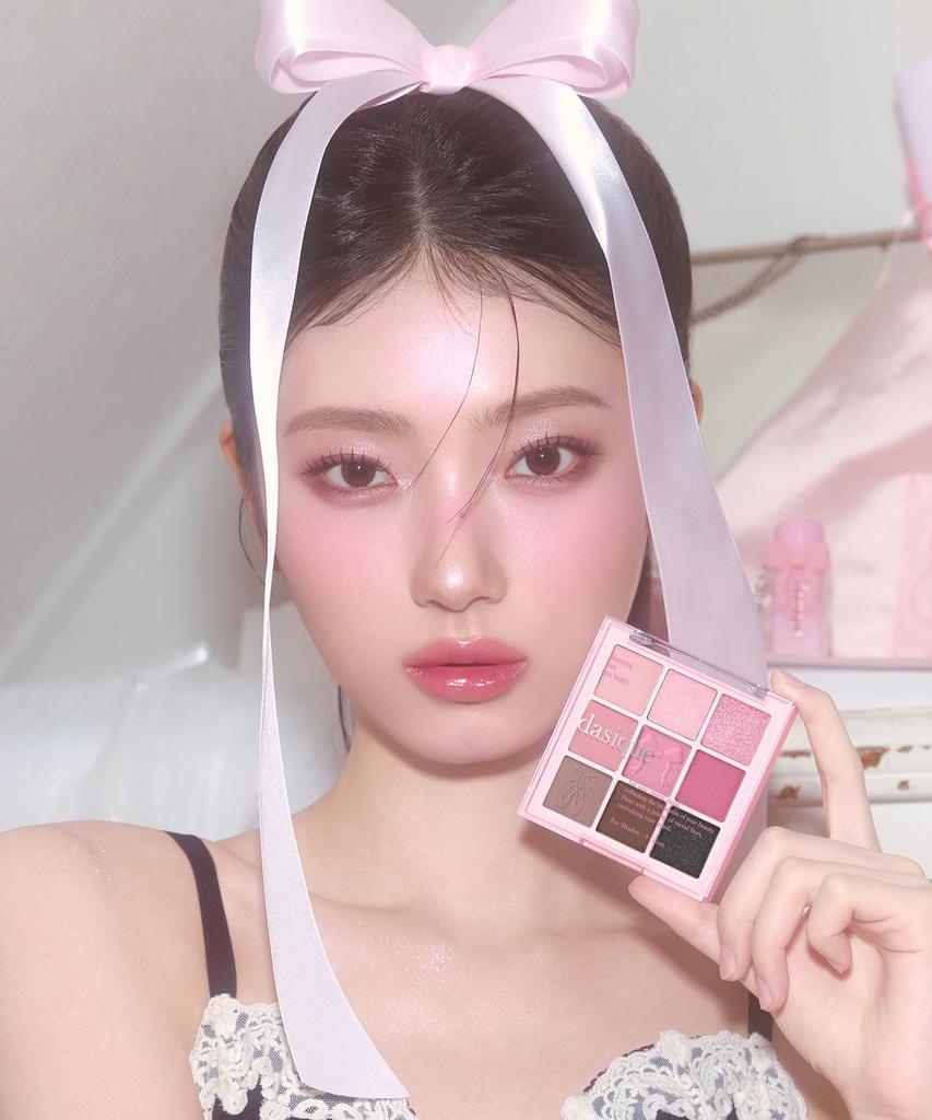 Eyeshadow Palette + Soft Blur Cheek (Select 1)