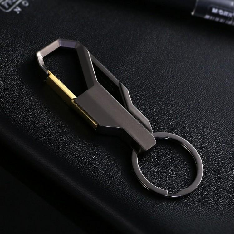 Personalized Men's Car Keychain with Engraved Logo - Creative Waist-Hanging Buckle, Ideal for Promotional Gifts