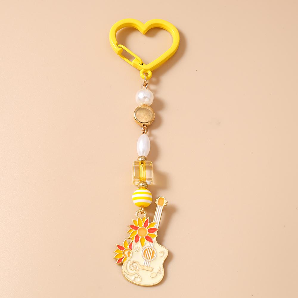 New Enamel Violin Guitar keychain Women Girls Musical Instrument Key Ring Pendant for Handbag Decor DIY Key Holder Jewelry Gift