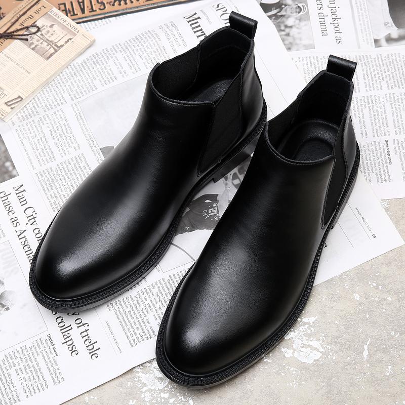 2024 Luxury British Style Men's Brand New Comfortable High Top Boots Autumn Korean Version Pointed Elegant Mid Top Chelsea Boots