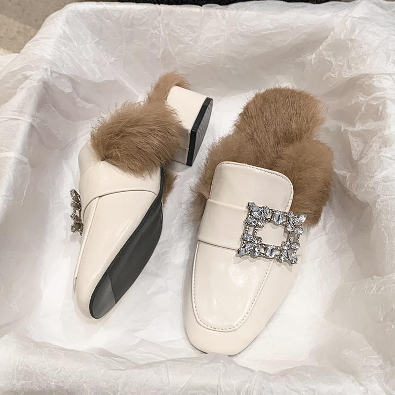 Модные зимние тапочки Aphixta с квадратной хрустальной пряжкой, из натурального меха, женские мюли, пушистая обувь, квадратный носок, средний каблук 4,5 см, современные шлепанцы черного цвета