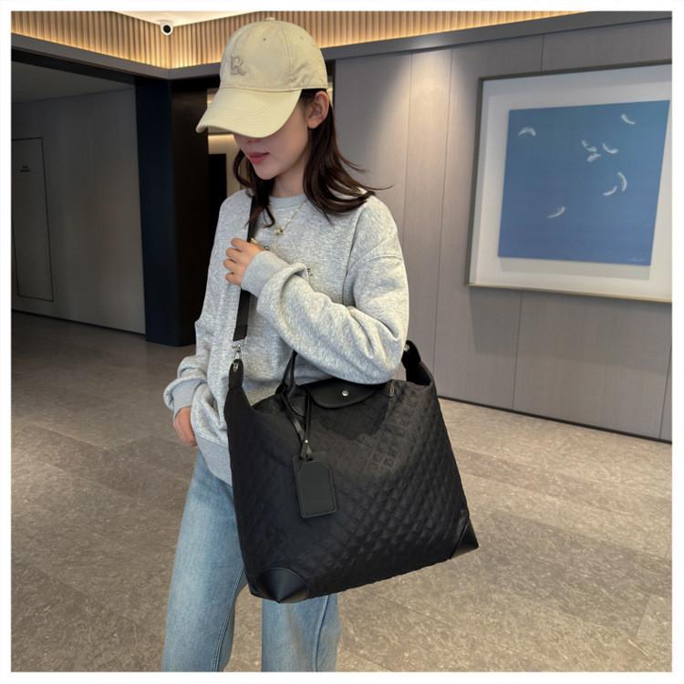 Ielgy Diamond Short-distance Travel Bag Large-capacity Travel Luggage Bag Clothes Storage Bag Dry Wet Separation Yoga Gym Bag