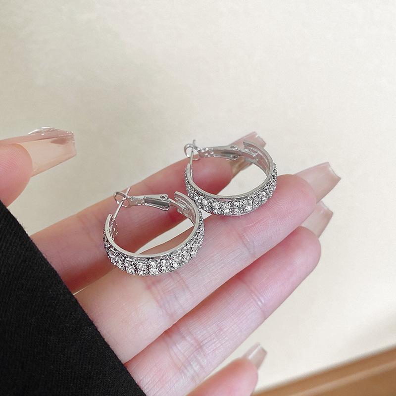 Exquisite High Quality Shiny Full of Zircon Circle Hoop Earrings for Women Temperament Geometric C-type Dangle Korea Jewelry