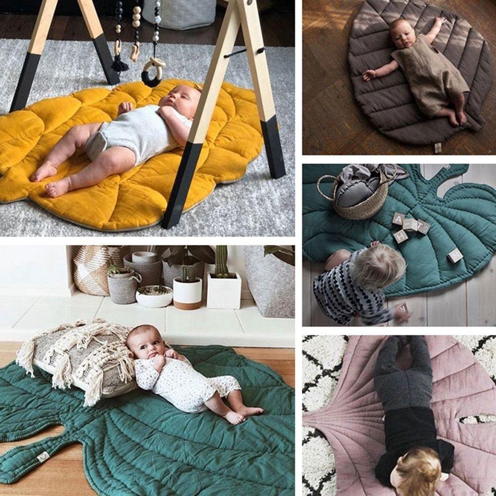 Modern Leaf Pet Pad Aesthetic Dog Cat Sleeping Mat Soft Thick Washable Comfortable Crate Mat for Stylish Home Decor Floor Bed