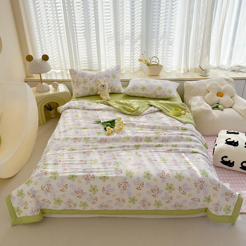 Ультрамягкое летнее охлаждающее одеяло — легкое, дышащее и приятное для кожи с тисненым цветочным принтом для всех сезонов — идеально для спальни