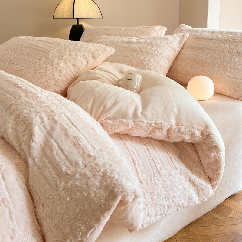 Rabbit Fleece Four-Piece Set, Thickened Milk Fleece Bed Sheet Quilt Cover, Coral Fleece Bed Three-Piece Set