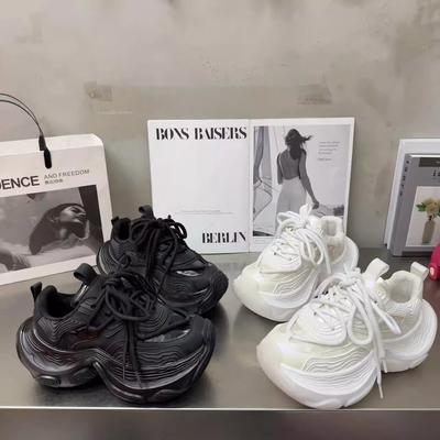 Модная повседневная обувь весна 2025 новая нишевая платформа корейская версия ретро женская обувь трендовая обувь корейская версия универсальная