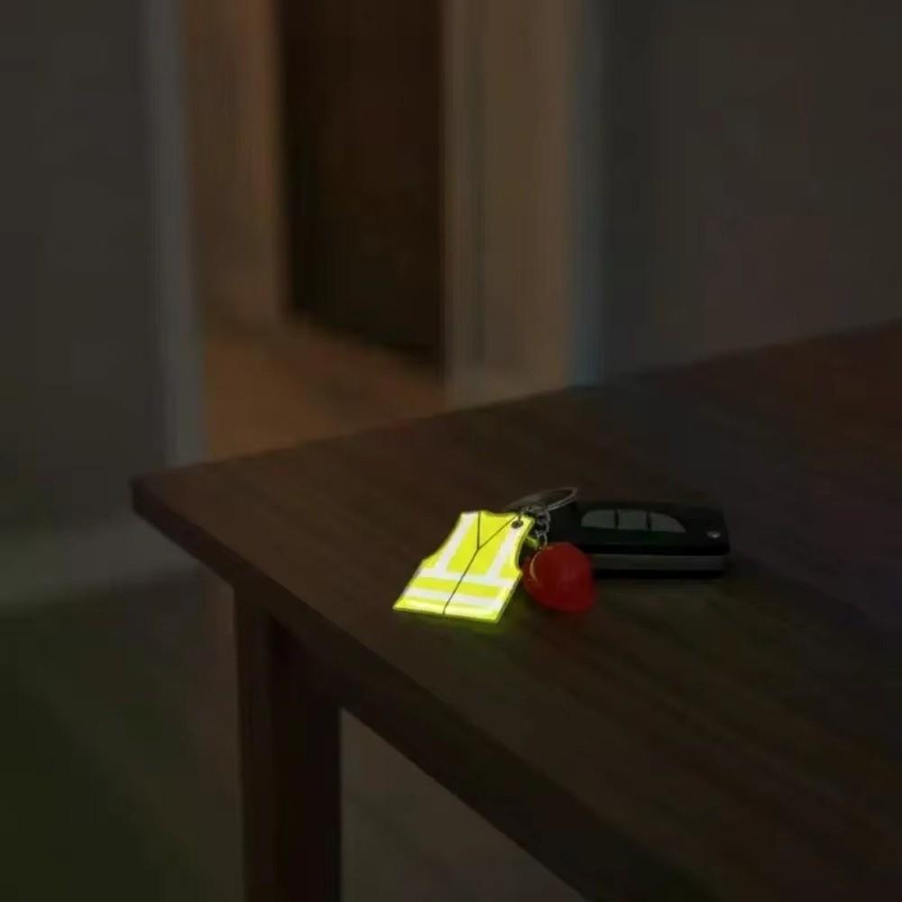 Safety Helmet Shape Reflective Keychain Reflective Design Vest Shaped Keychain  Night Travel