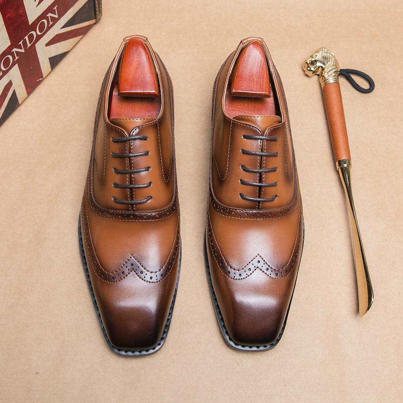 2024 New Men Classic Retro Lace Up Oxfords Shoes Men Pointed Business Dress Office Leather Shoes Men Fashion Wedding Party Shoes