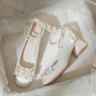 Модные весенне-осенние туфли нового стиля с острым носком, плоские, повседневные, женские, с неглубоким вырезом, с жемчужной пряжкой, удобные, модные женские туфли