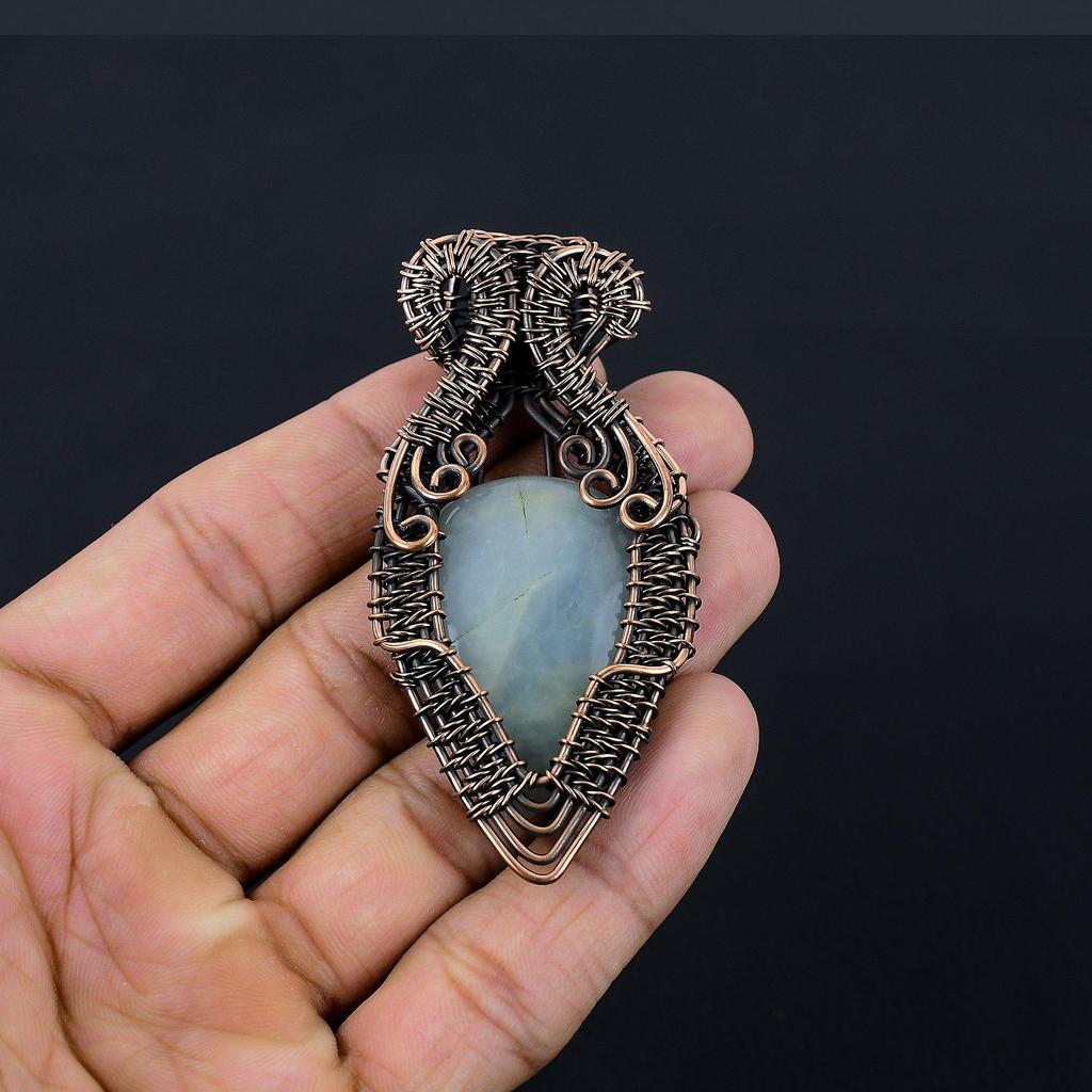 Драгоценный камень аквамарин из чистой медной проволоки, завернутый в подвеску ручной работы, ювелирное изделие для новогоднего подарка