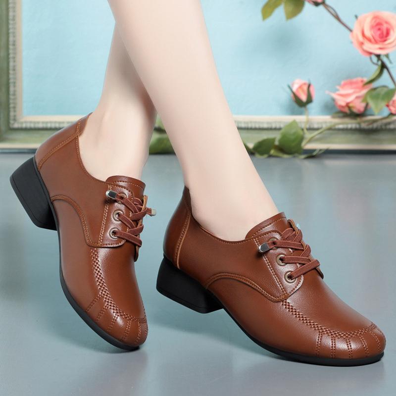 Spring Woman Lace-up Premium Breathable Leather Shoes Retro Casual Comfortable Versatile Soft Sole Square Heel Shoes