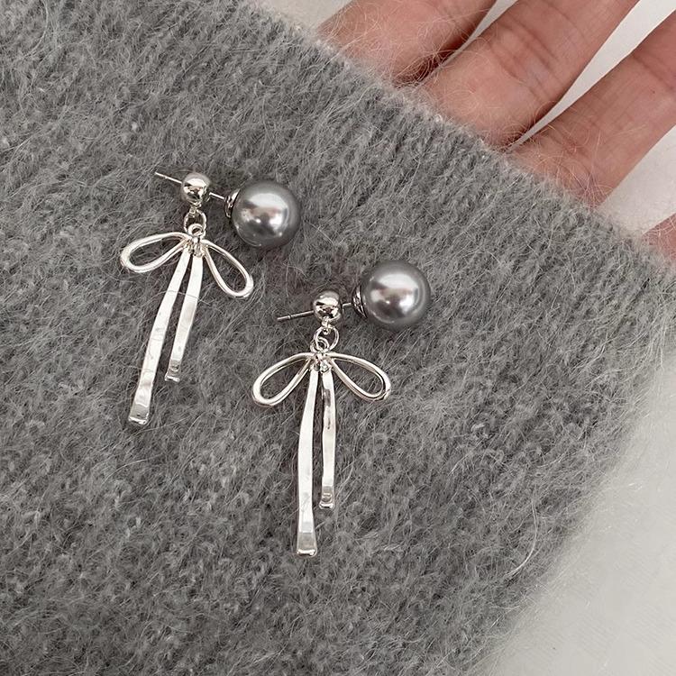 Серьги из серебра 925 пробы с серым жемчугом в виде бантиков для женщин