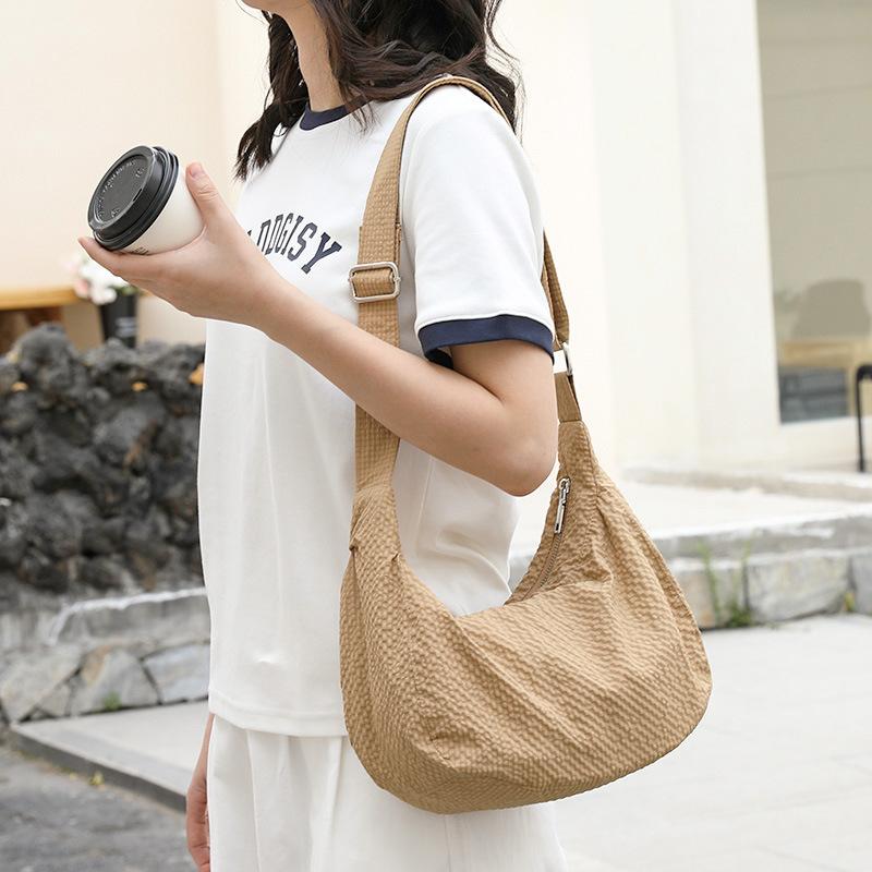Solid Nylon Zipper Youth Women's Shoulder Bags Large Capacity Casual Crossbody Bags 2025 Hot Sale Basic Style Bags for Women