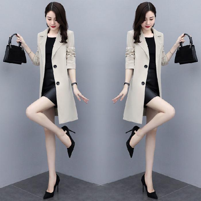 Женская ветровка средней длины в британском стиле весна/осень 2024 г.: Шикарная, высококачественная, модная свободная куртка в корейском стиле.