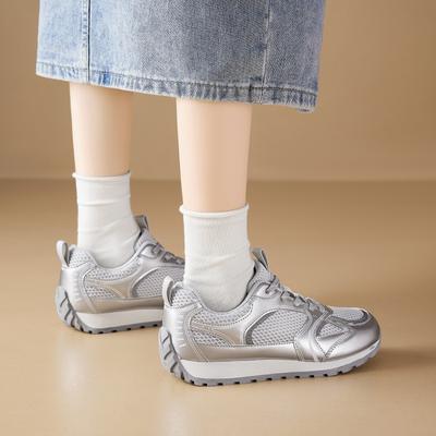 Женская обувь – Кроссовки