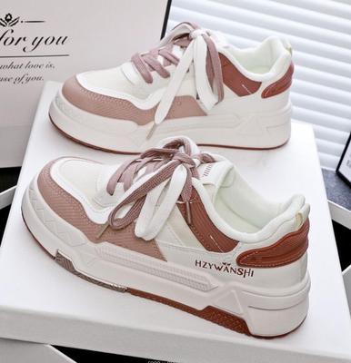 Модная женская обувь для скейтборда 2024 Осень Новая Оригинальная на толстой подошве Маленькие белые туфли Тренд Повседневные модные кроссовки для женщин Обувь