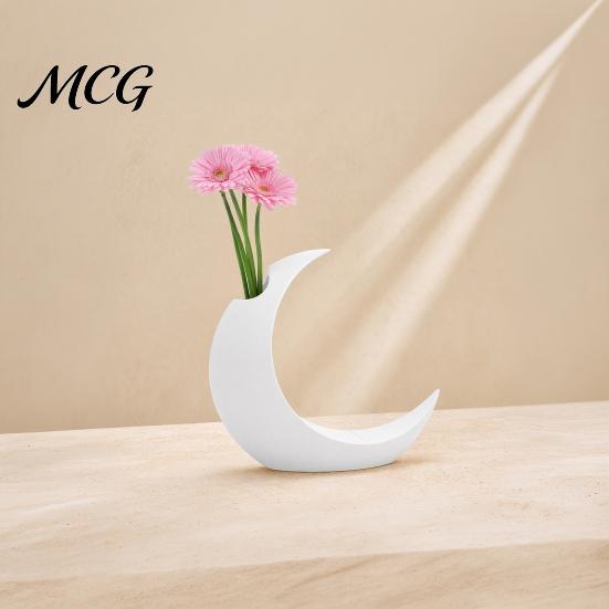Stylish Ceramic Vase 3D Printed Moon Flower Vase, Modern Crescent Decorative Easy Care Holder Container for Living Room Table Centerpiece Durable