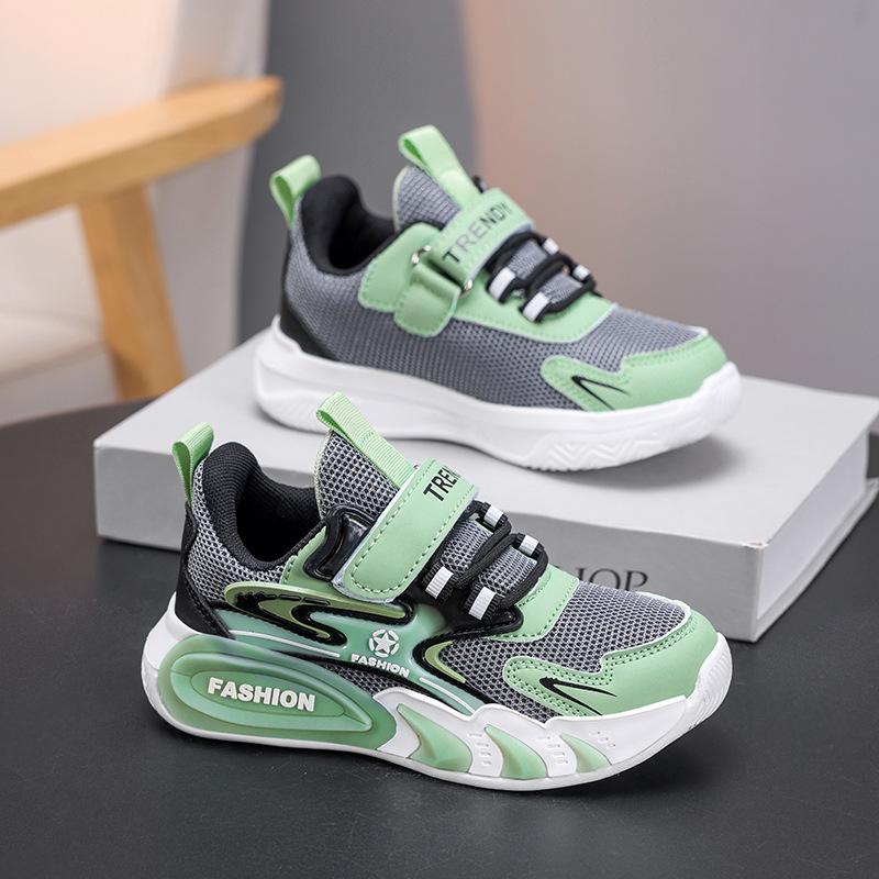 Boys' Autumn New Mesh Breathable Medium and Older Children's Lightweight Casual Sports Shoes Velcro Fashion Children's Running Shoes