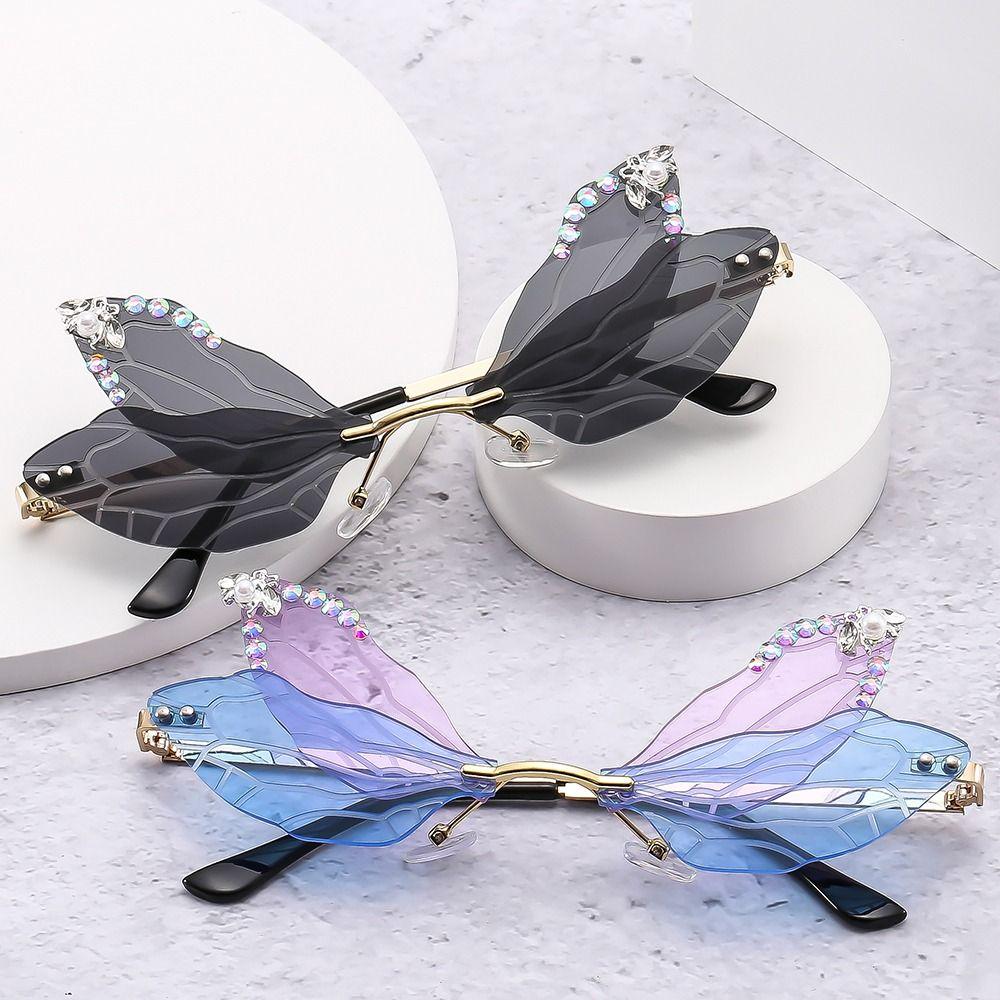 New Women Dragonfly Wings Sunglasses Luxury Fashion Bling Diamond Irregular Trendy Glasses Party Costume Matching Narrow Eyewear