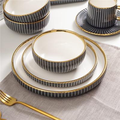 Высококлассный Роскошный Керамический Набор Посуды Кофейные Чашки Круглые Тарелки Прямоугольные Блюда Европейский Стиль Домашнее Использование Комбинация