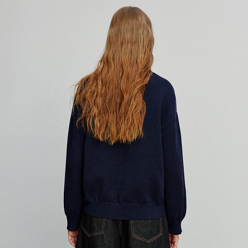 Chuyu Women's Cat Jacquard Round Neck Sweater