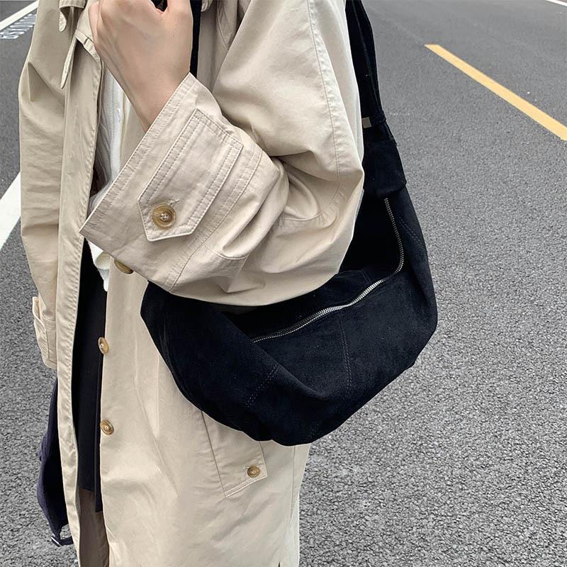 Винтажная замшевая сумка-круассан 2025: Стильная, Универсальная, Вместительная Сумка через плечо