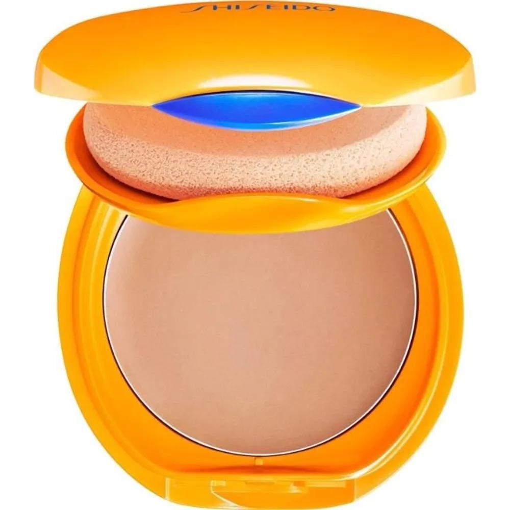 (Shiseido) Компактная тональная основа для загара SPF10 Медовый