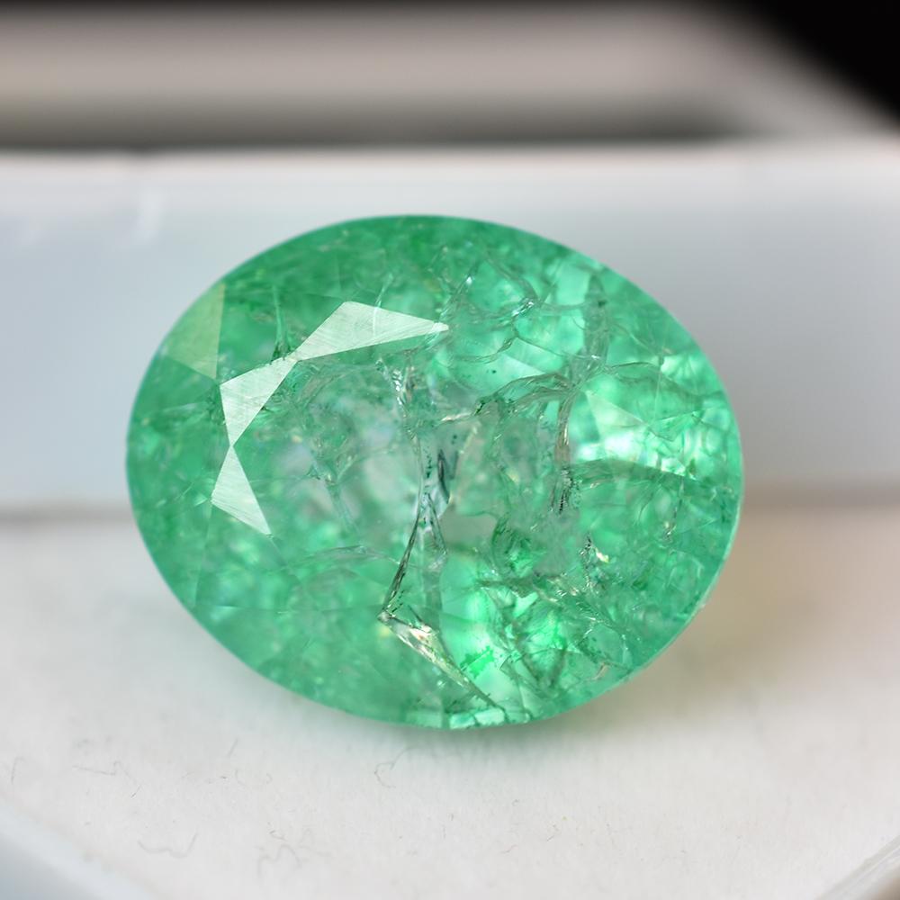 Natural Green Emerald Loose Gemstone 12.60 ct Oval Cut for Events Gift for Jewelry Making and Crafts