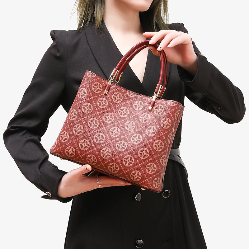 High-end Chinese-style handbag 2024 winter large-capacity fashion bag for mothers, commuting ladies, brides, and as a wedding gift