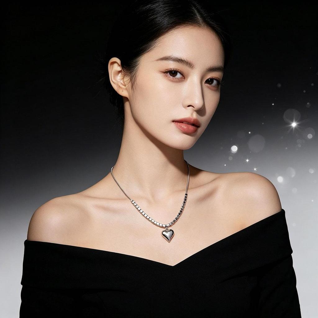 Cold style three-dimensional metal heart necklace for women, versatile new style, sweater chain, sweet cool spicy girl hip-hop personality accessory