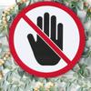 Prohibition Metal Sign Do Not Touch Round Wall Decor Red Hand Silhouette Halloween Home Decor