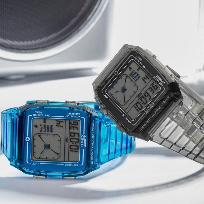 [Timex] Кварцевые часы QLCA с прозрачным синим циферблатом и ремешком из смолы TW2W45100
