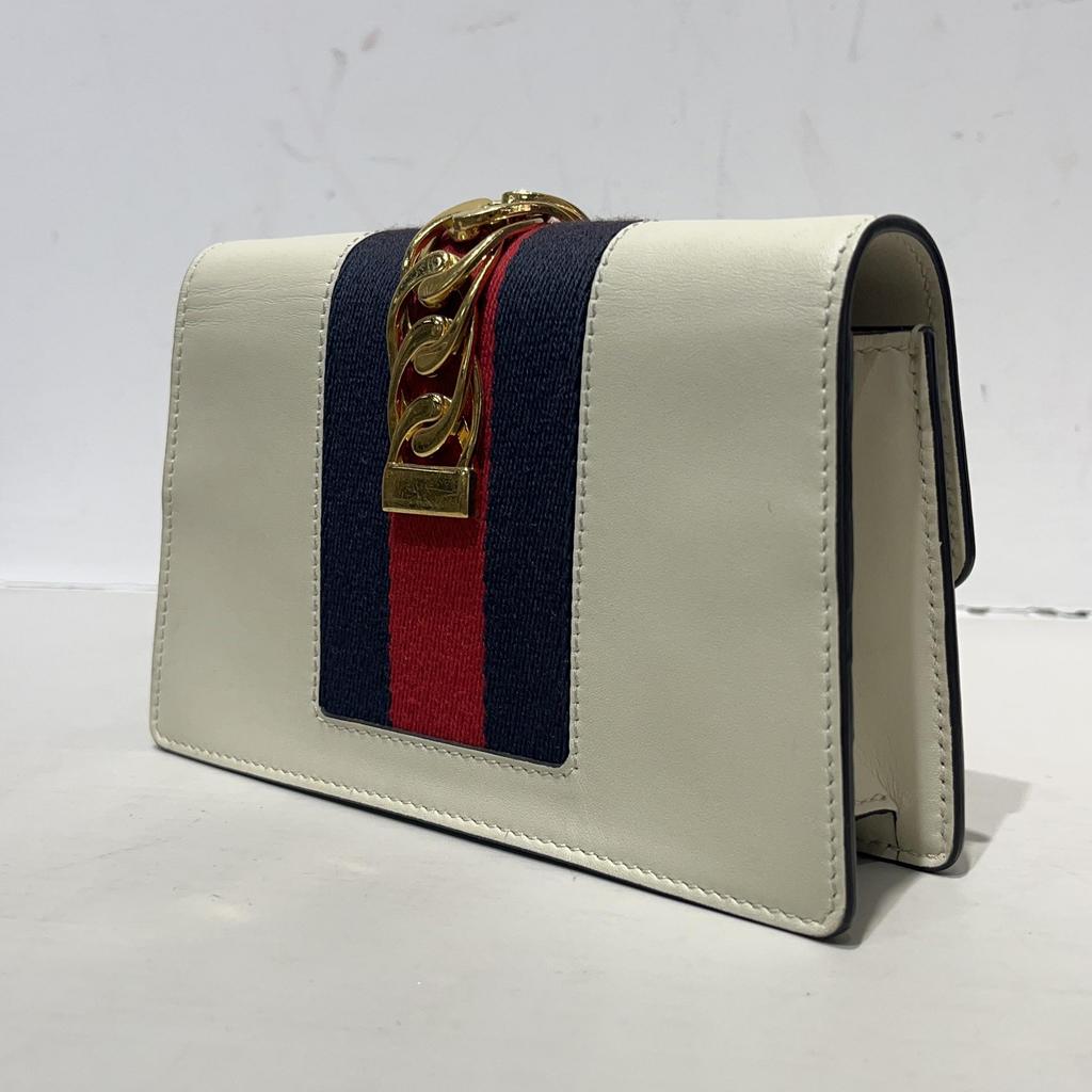[Pre-Owned] Sylvie Gold Buckle Striped Web Chain Leather Mini Square Crossbody Bag - Excellent #2BHGJ4