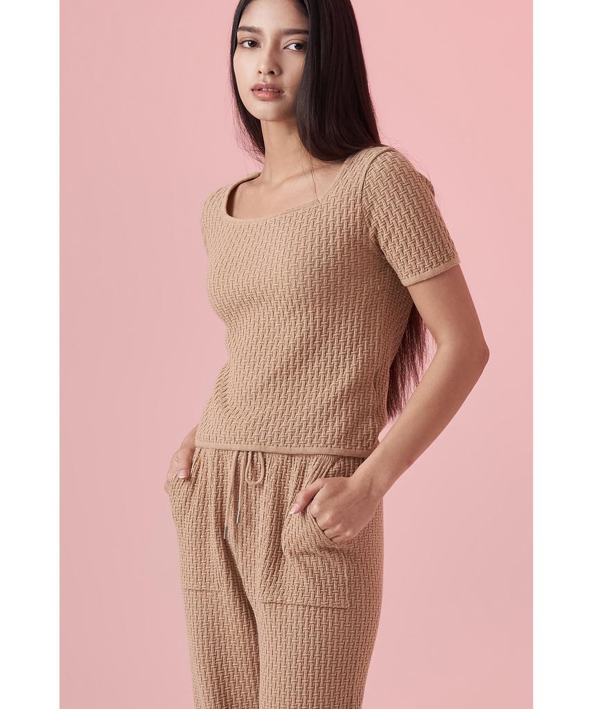 IOLO Women'S Signature Square Neck_Beige