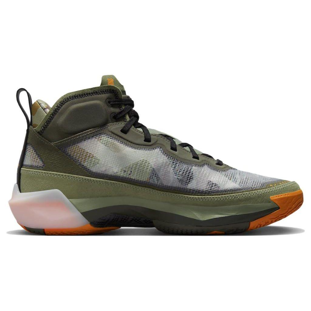 Кроссовки унисекс Undefeated x Air Jordan 37 SP Flight Green Oil-Green Black DV6255-300