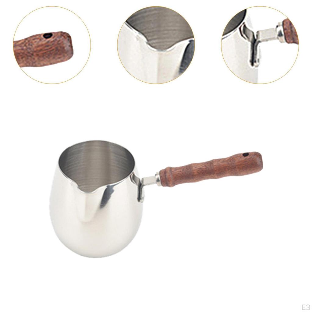 Кофейник с длинной ручкой и практичным носиком