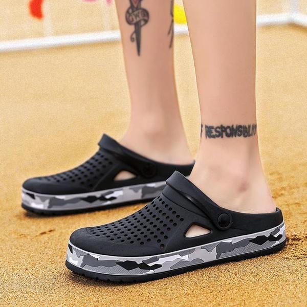 Fashion Clogs Men Sandals Casual Shoes EVA Lightweight Sandals Unisex Colorful Shoes for Women Summer Beach Slippers 36-45