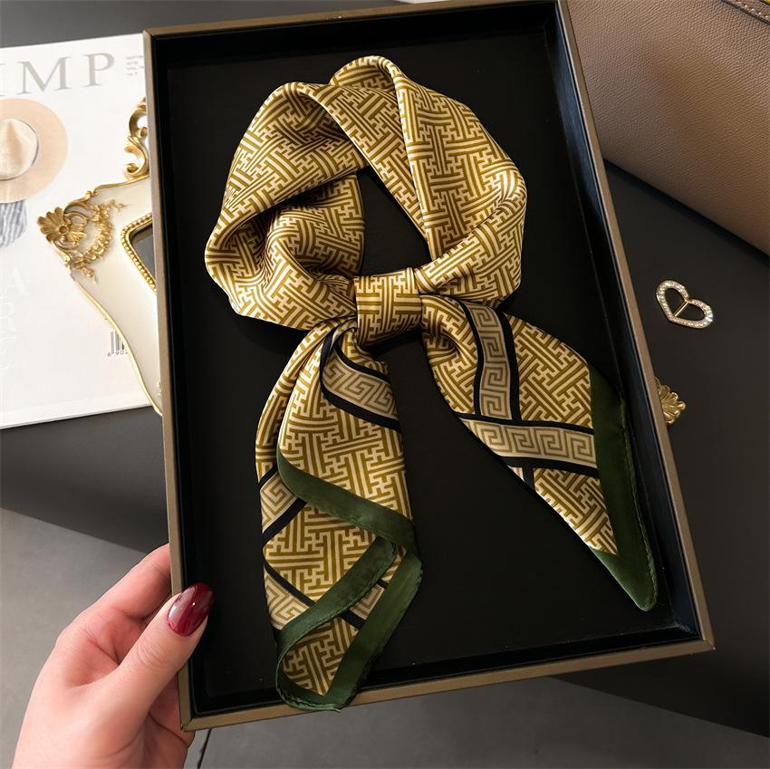 Geometric Color Matching Simulation Silk 70 Small Square Scarf Printed Silk Scarf Women'S Thin Scarf Sunscreen Headscarf