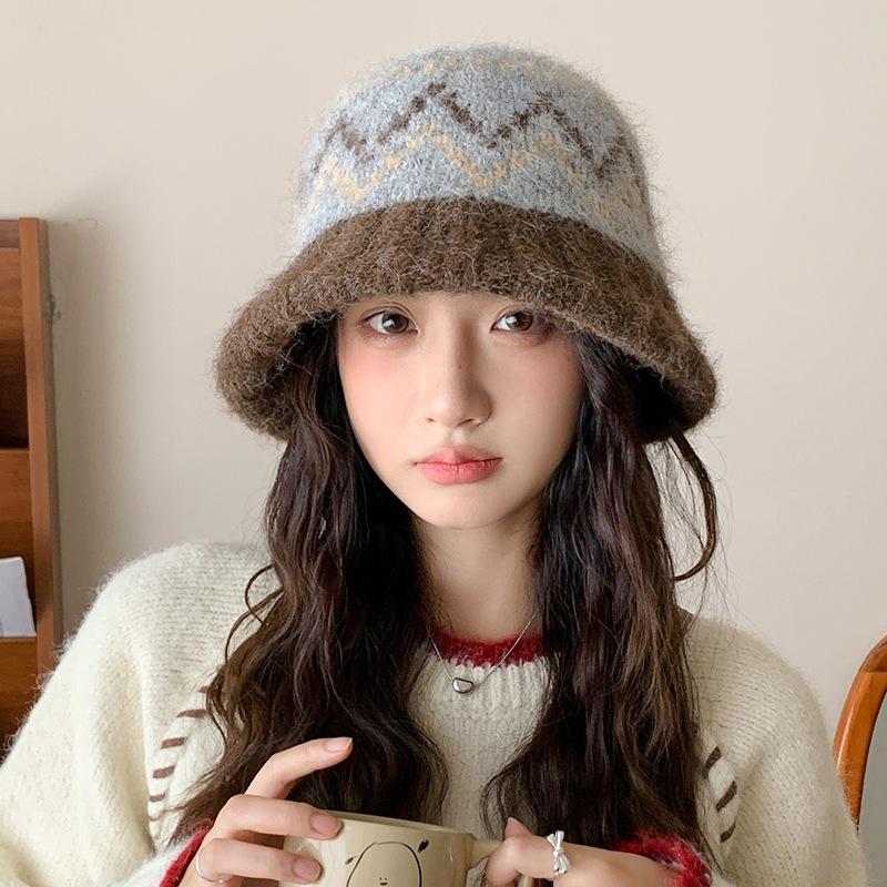 Bucket Hat Women's Autumn and Winter Light Luxury Style Versatile Bucket Hat Windproof Warmth Ear Protection Woolen Fisherman Hat