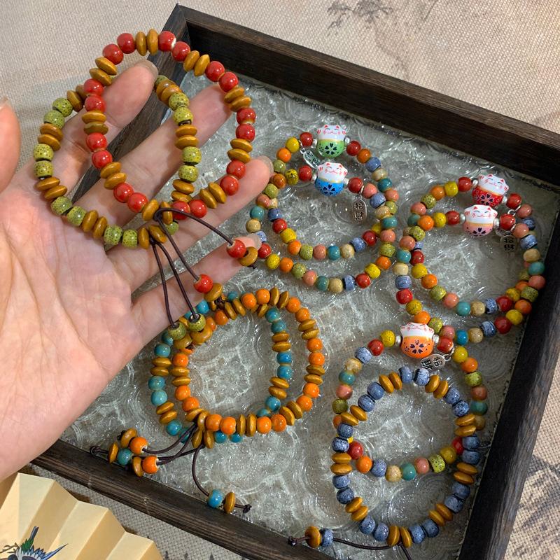 Милый мультяшный браслет с изображением счастливого кота для женщин и девочек, цветные эластичные браслеты с бусинами, керамические браслеты с подвесками в виде кота, ювелирные изделия, подарки