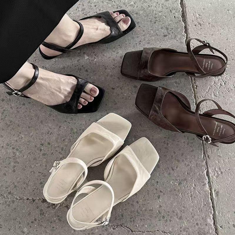 Fashion French Retro One-word Buckle Sandals Women's Summer 2025 New Versatile Low-heeled Beautiful Roman Shoes