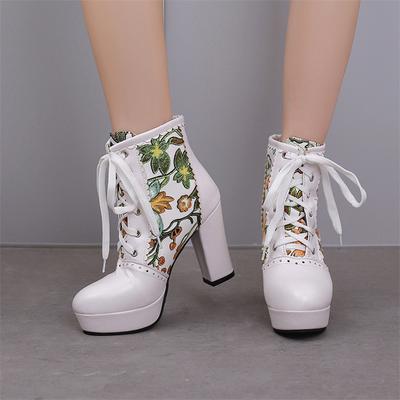 FOREADA Женские короткие ботильоны до щиколотки, круглый носок, толстый высокий каблук, платформа, вышивка, шнуровка, смешанные цвета, женская модная обувь, зима