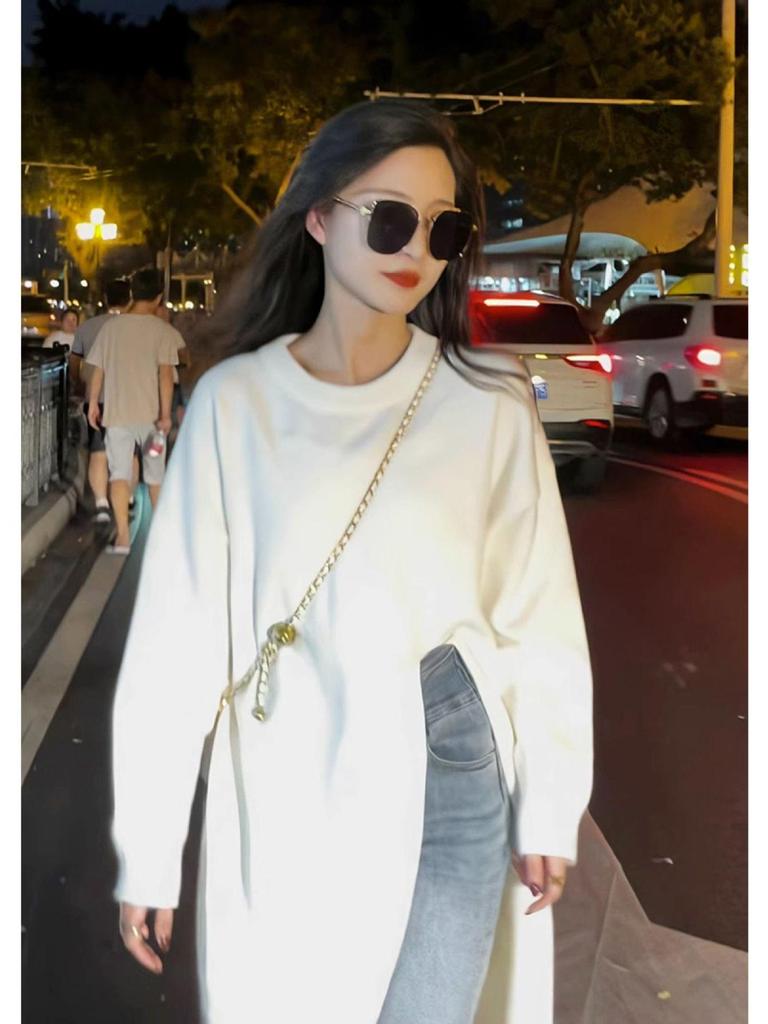 Женское трикотажное платье-свитер средней длины: Ленивый стиль, Круглый вырез, Свободный крой, Боковой разрез, Длина ниже колена, Осень/Зима