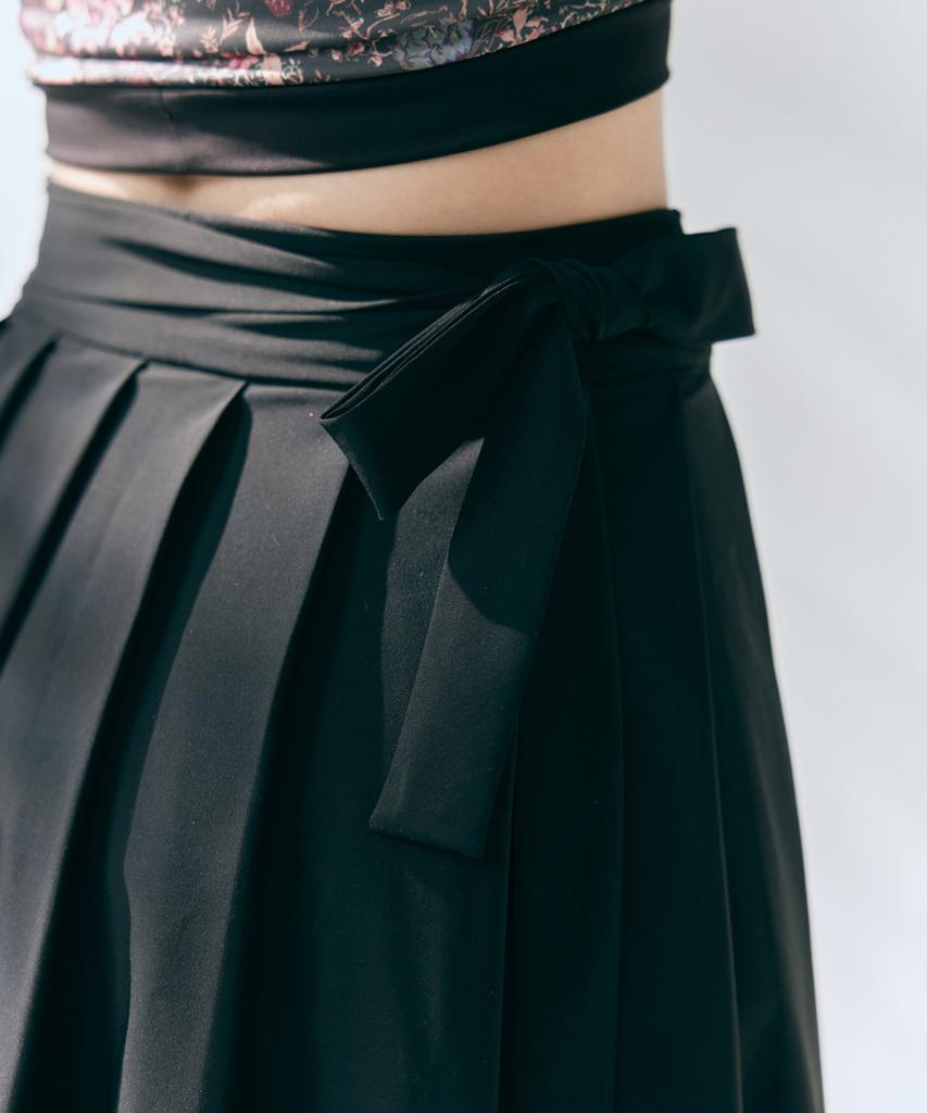 Foriz [Eclat Skirt_Black] Reversible Wrap Flare Mini Skirt