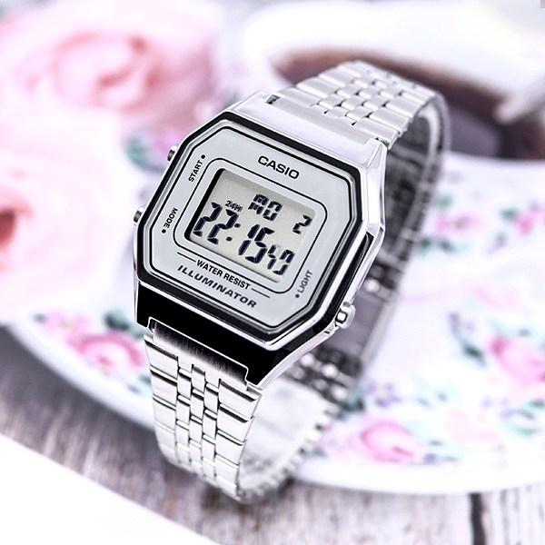 Casio Small Classic Vintage Women's Free Buckle Watch 680 White