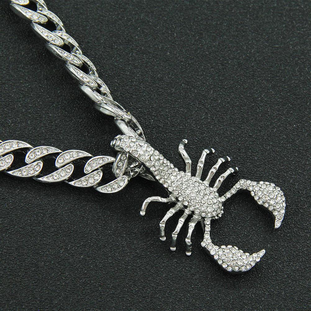 Stereo Full of Diamond Scorpion Pendant Necklace Hipster Punk Biker Wearing Cuban Chain Choker