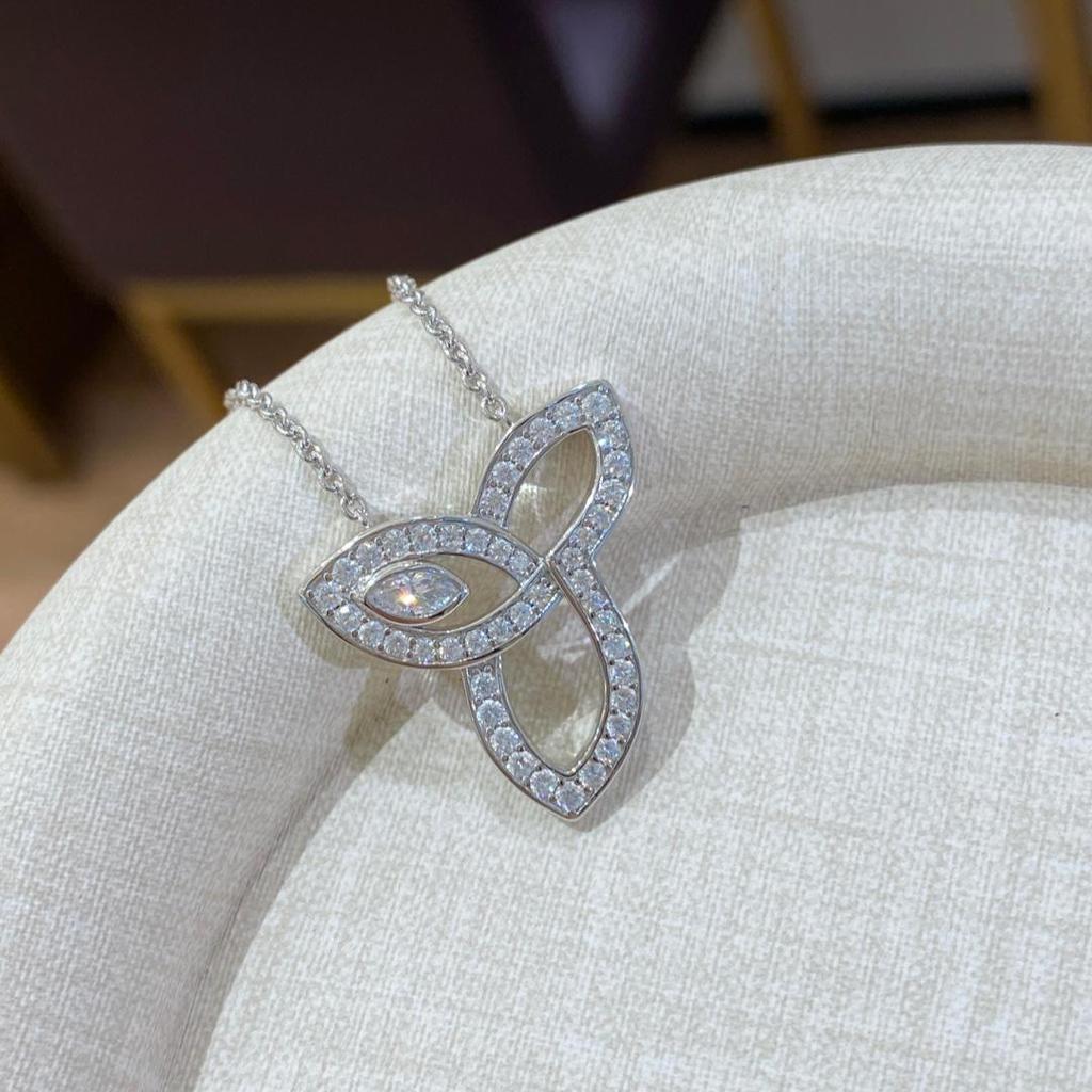 Серебряное колье Lily Marquise 925 пробы с подвеской-клевером с бриллиантом 5A High Carbon - Элегантная легкая роскошь, цепочка на ключицу для женщин